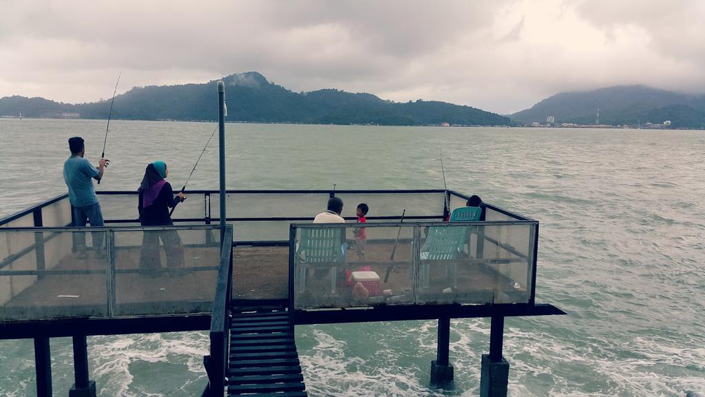 Rockbund Fishing Chalet Kampong Batu Gajah Zimmer foto